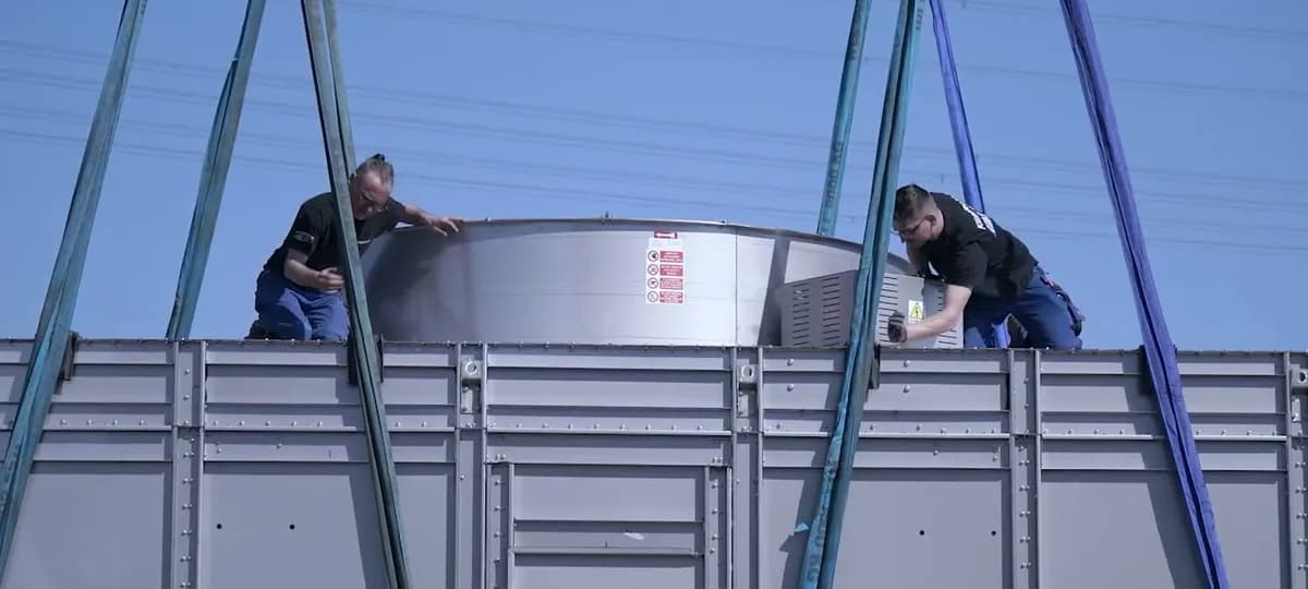 Fan unit being installed on the Ucaneo demonstration plant